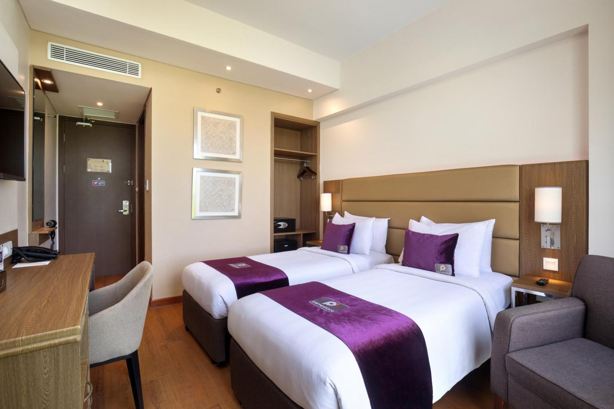 Premier Place Surabaya Airport Сидоарджо Экстерьер фото
