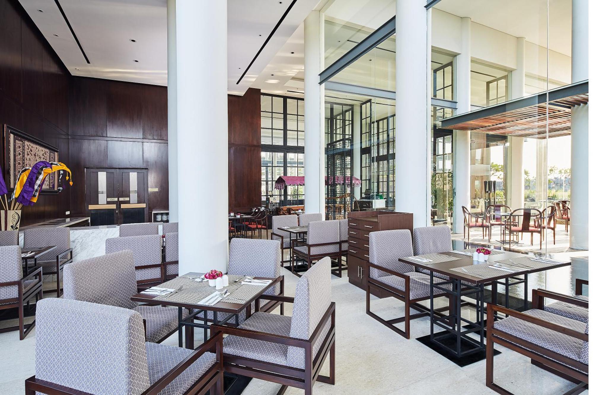 Premier Place Surabaya Airport Сидоарджо Экстерьер фото