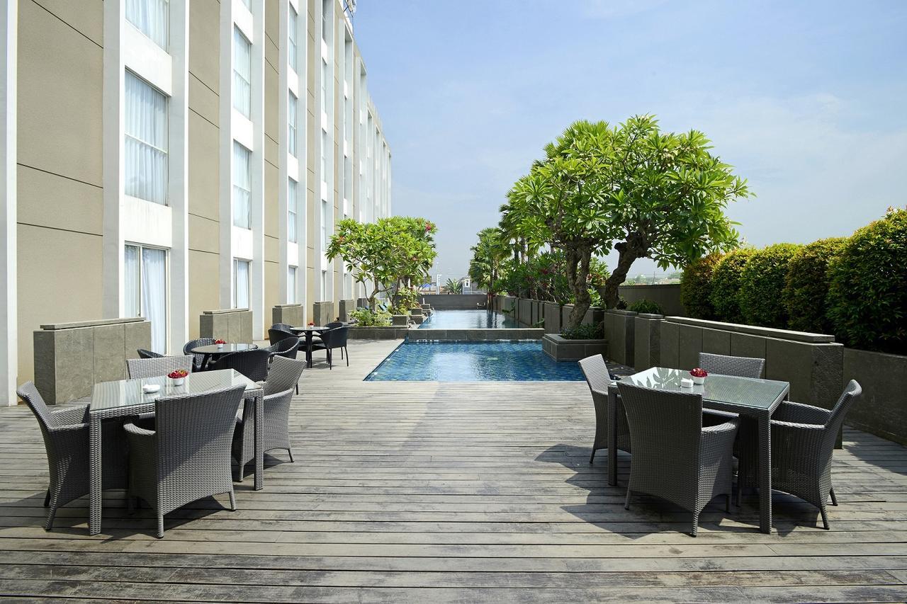Premier Place Surabaya Airport Сидоарджо Экстерьер фото